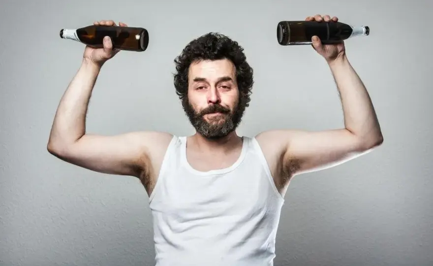Alkohol a testosteron - Jak picie wpływa na Twoje hormony?