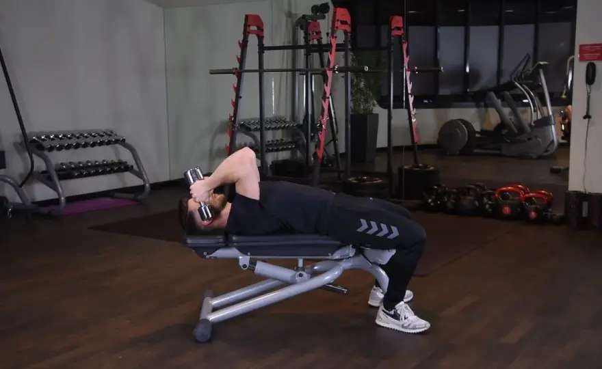 Wyciskanie francuskie - triceps bez bólu? Sprawdź!